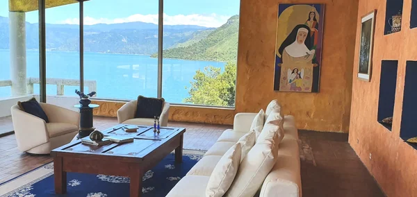 Grand Lakeview Villa — 6 bedroom vacation rental in San Antonio Palopó