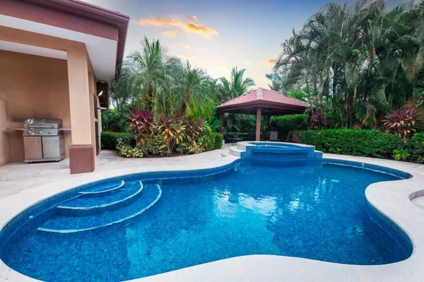 Villa Sendero — 4 bedroom vacation rental in Bejuco