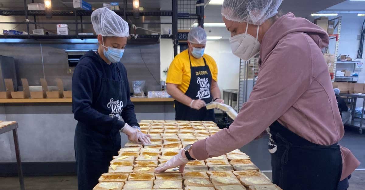 PAYING IT FORWARD - 4 DAY WEEK GIFT DAYS