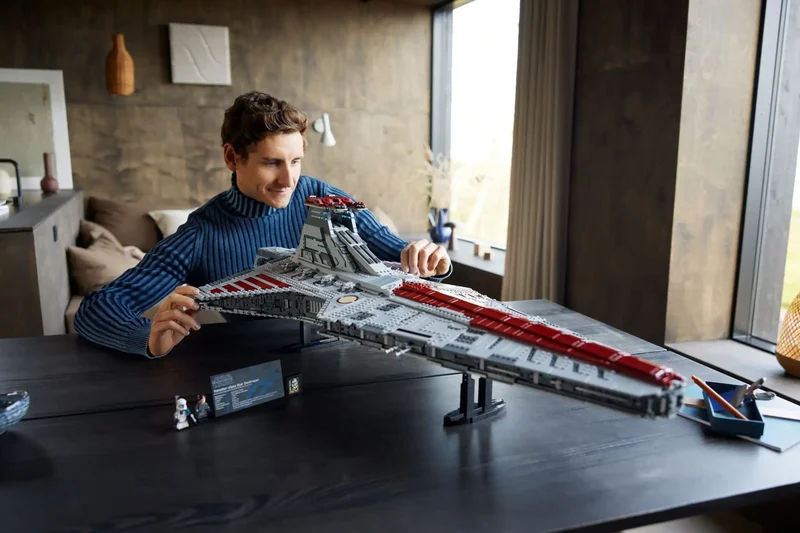 LEGO Star Wars UCS Venator-Class Republic Attack Cruiser REVIEW