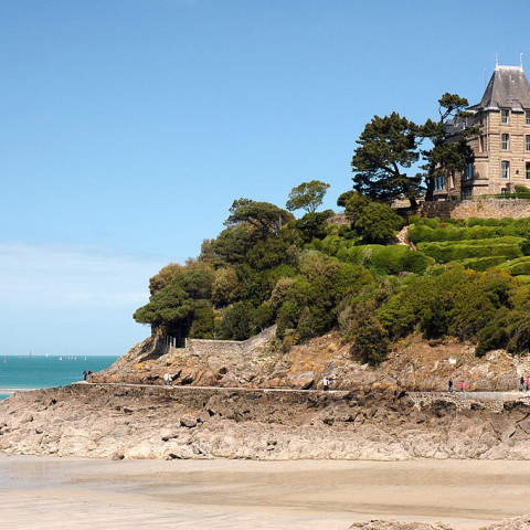 Cover photo of the city Dinard