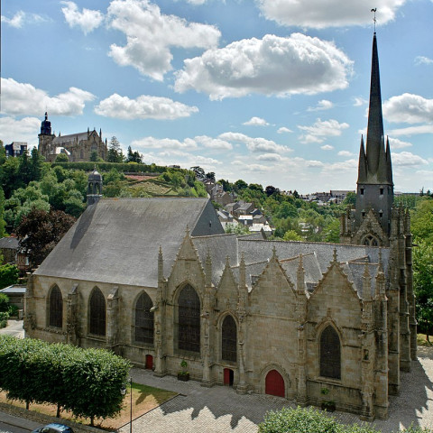 Cover photo of the city Fougères
