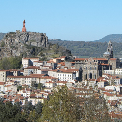 Cover photo of the city Le Puy-en-Velay
