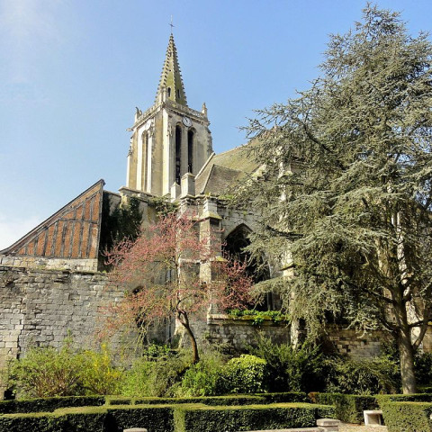 Cover photo of the city Creil