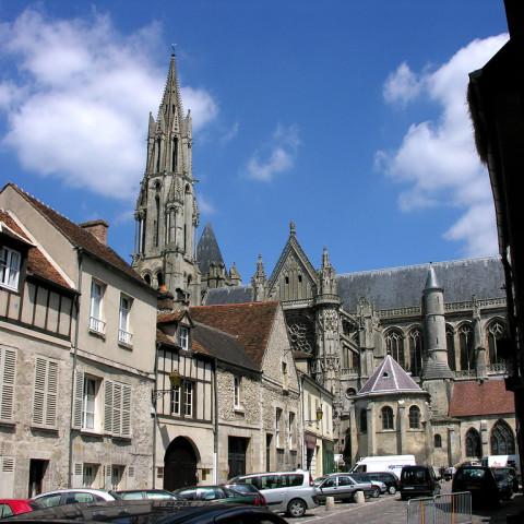 Cover photo of the city Senlis