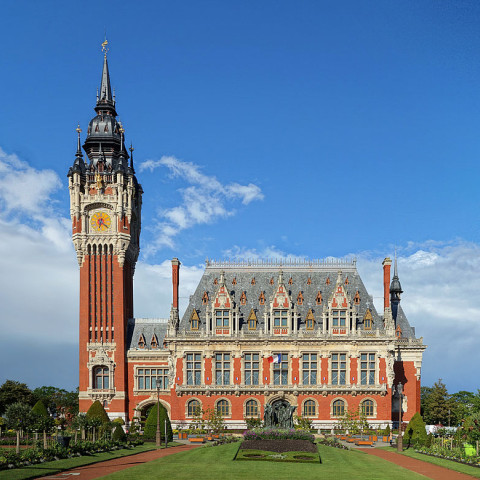 Cover photo of the city Calais