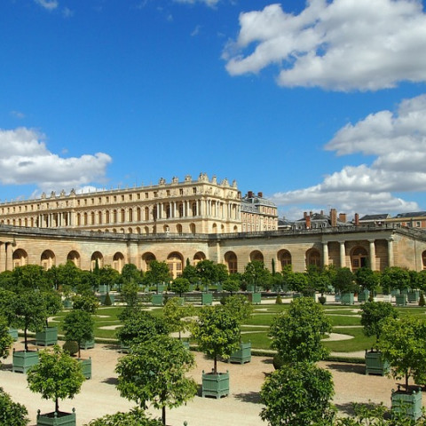 Cover photo of the city Versailles