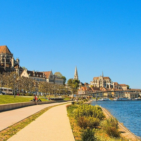 Cover photo of the city Auxerre