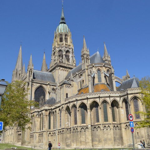 Cover photo of the city Bayeux