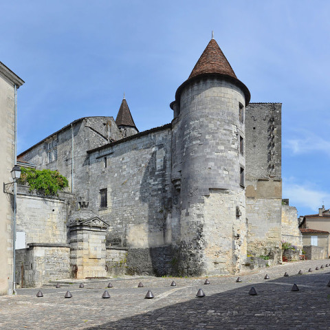Cover photo of the city Cognac
