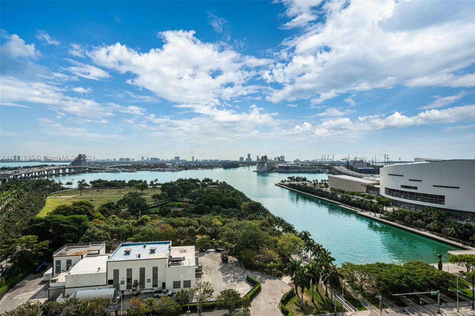 900 Biscayne Bay, 2212, Miami, FL