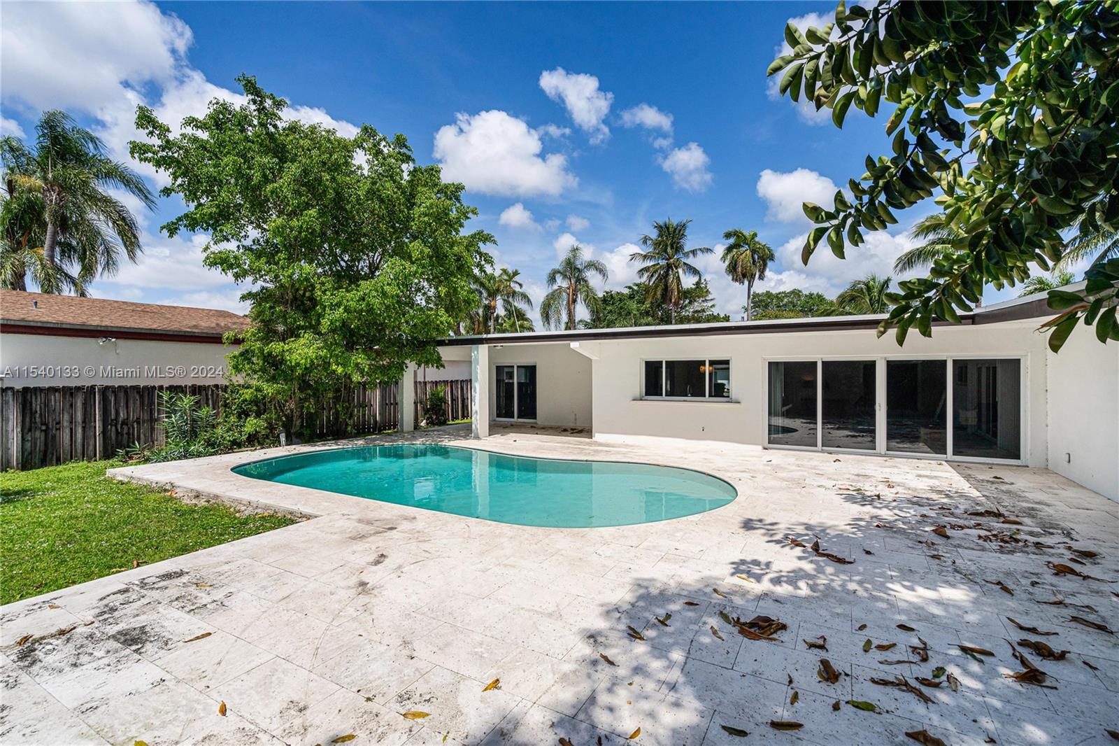 1940 NE 186th Dr, North Miami Beach, FL - picture 17 title=