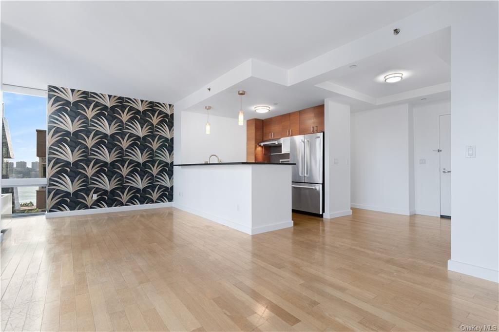 225 W 60th Street, 17B, New York, NY - picture 6 title=