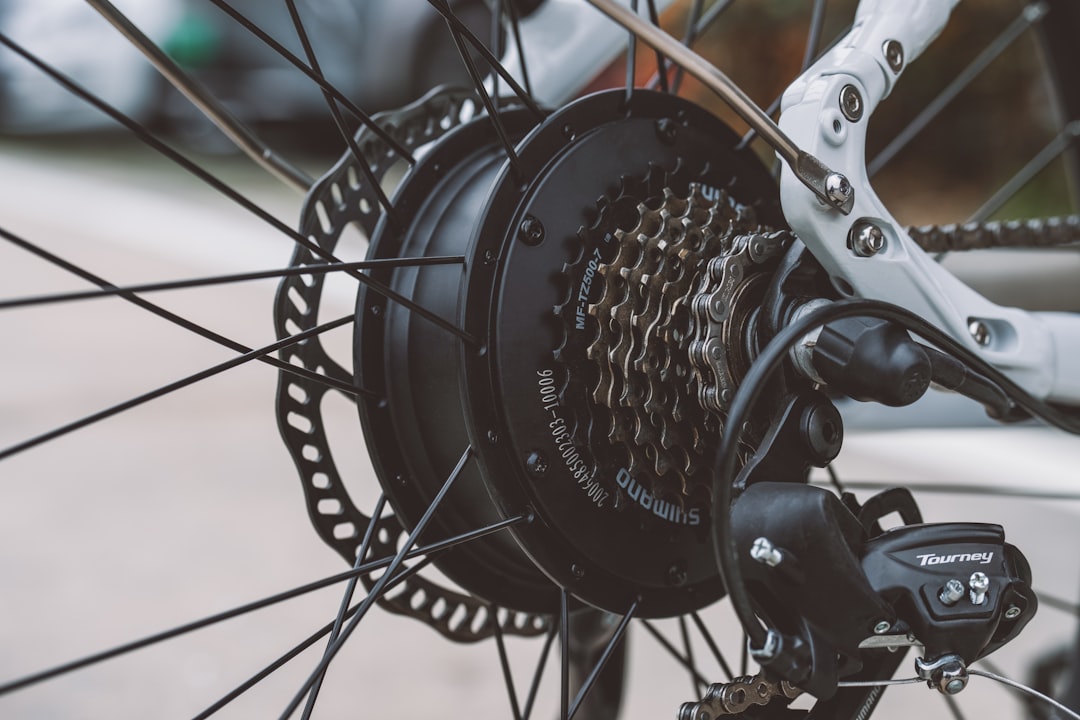 Ride1Up Roadster V3: What Torque Sensing and Dual Drivetrains Mean for Your E-Bike