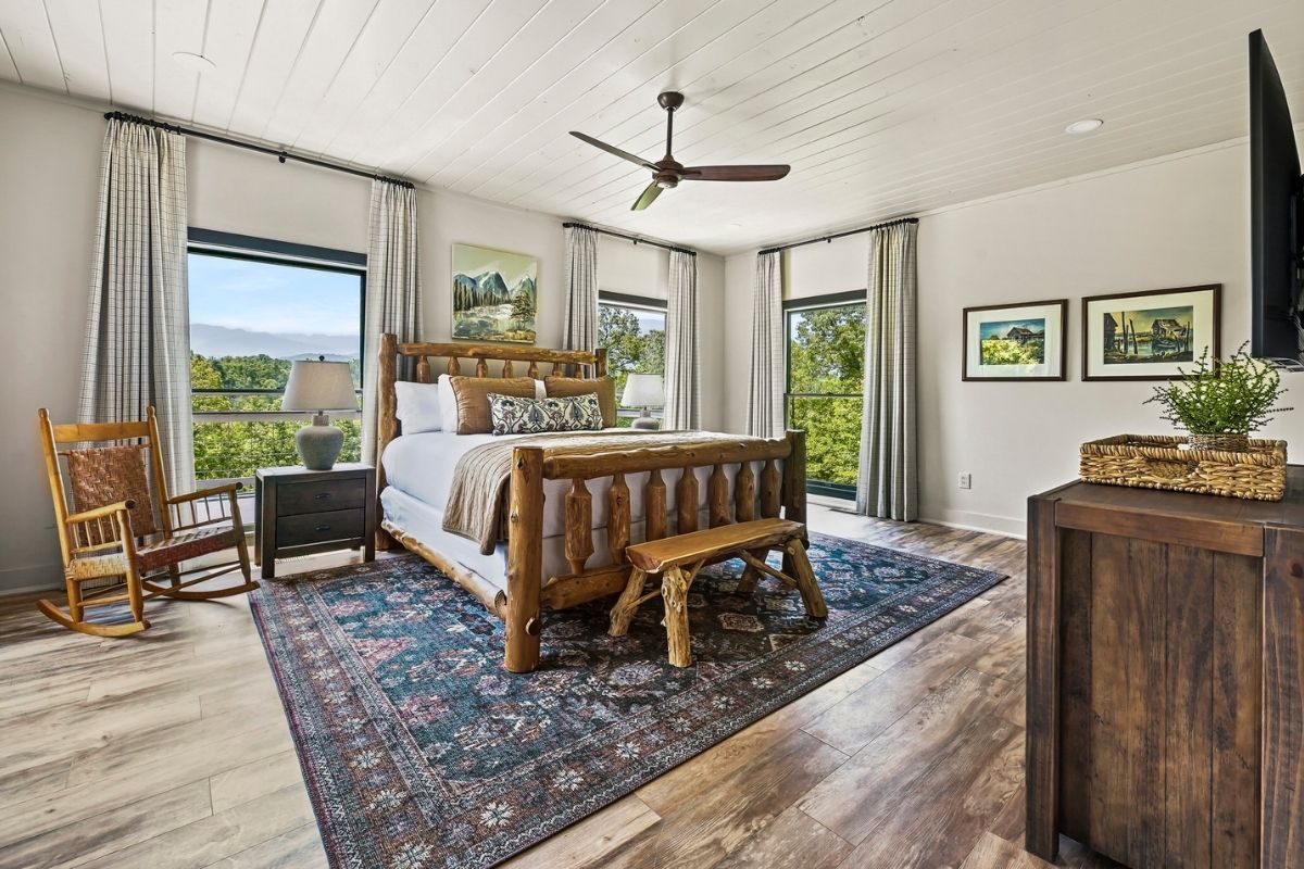 Far Horizons Lodge 3