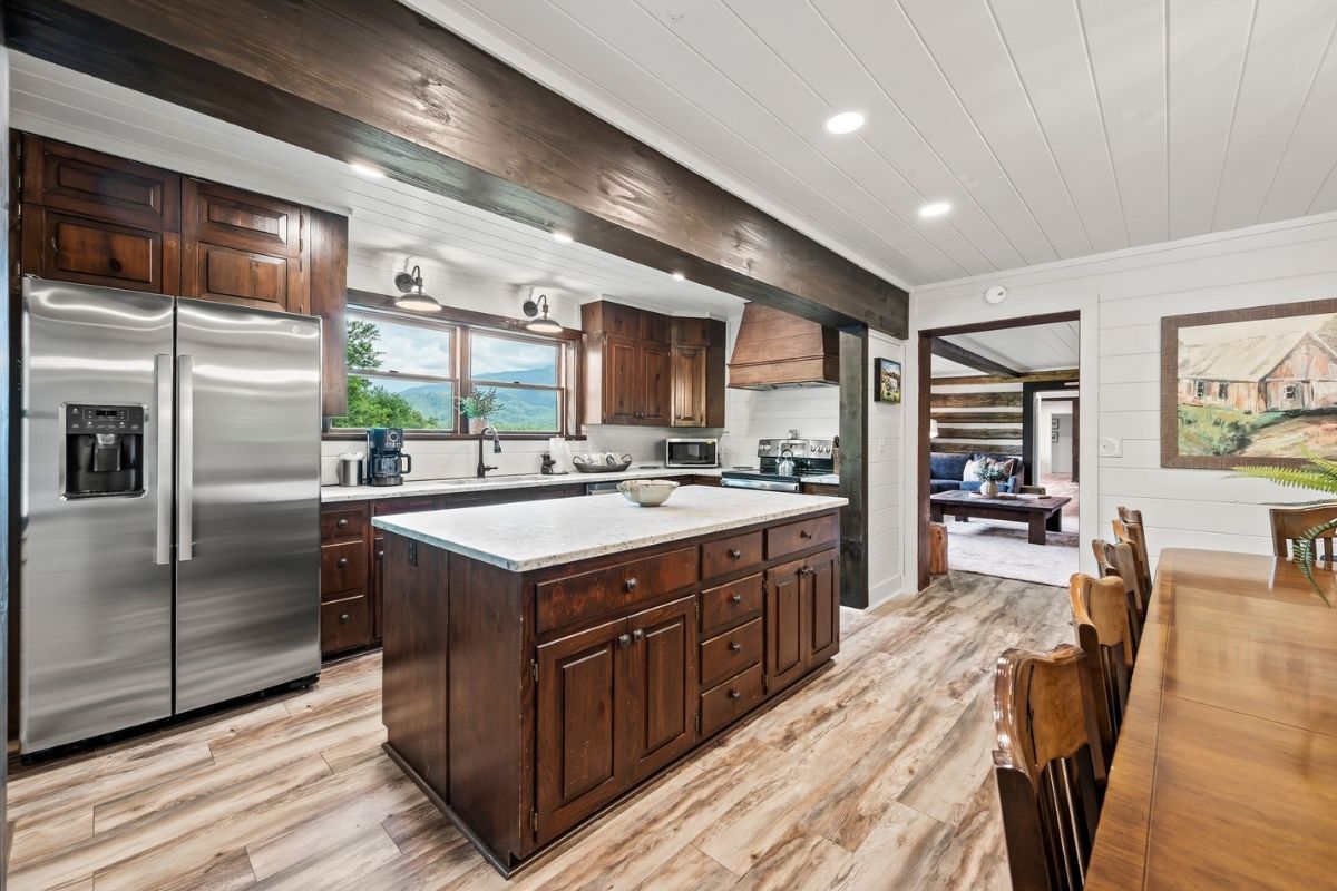 Far Horizons Lodge 8