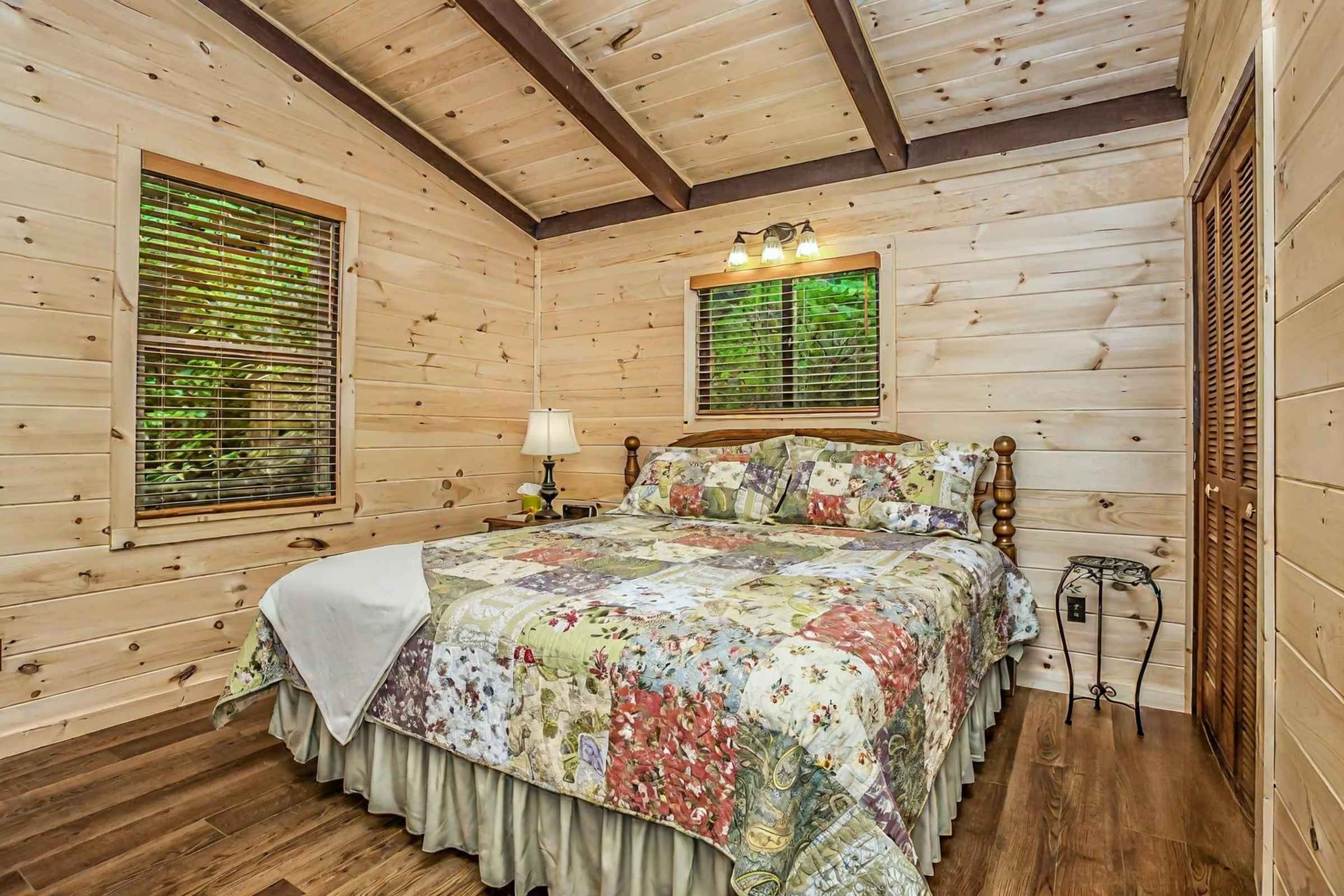 Greenbrier Chalet 10