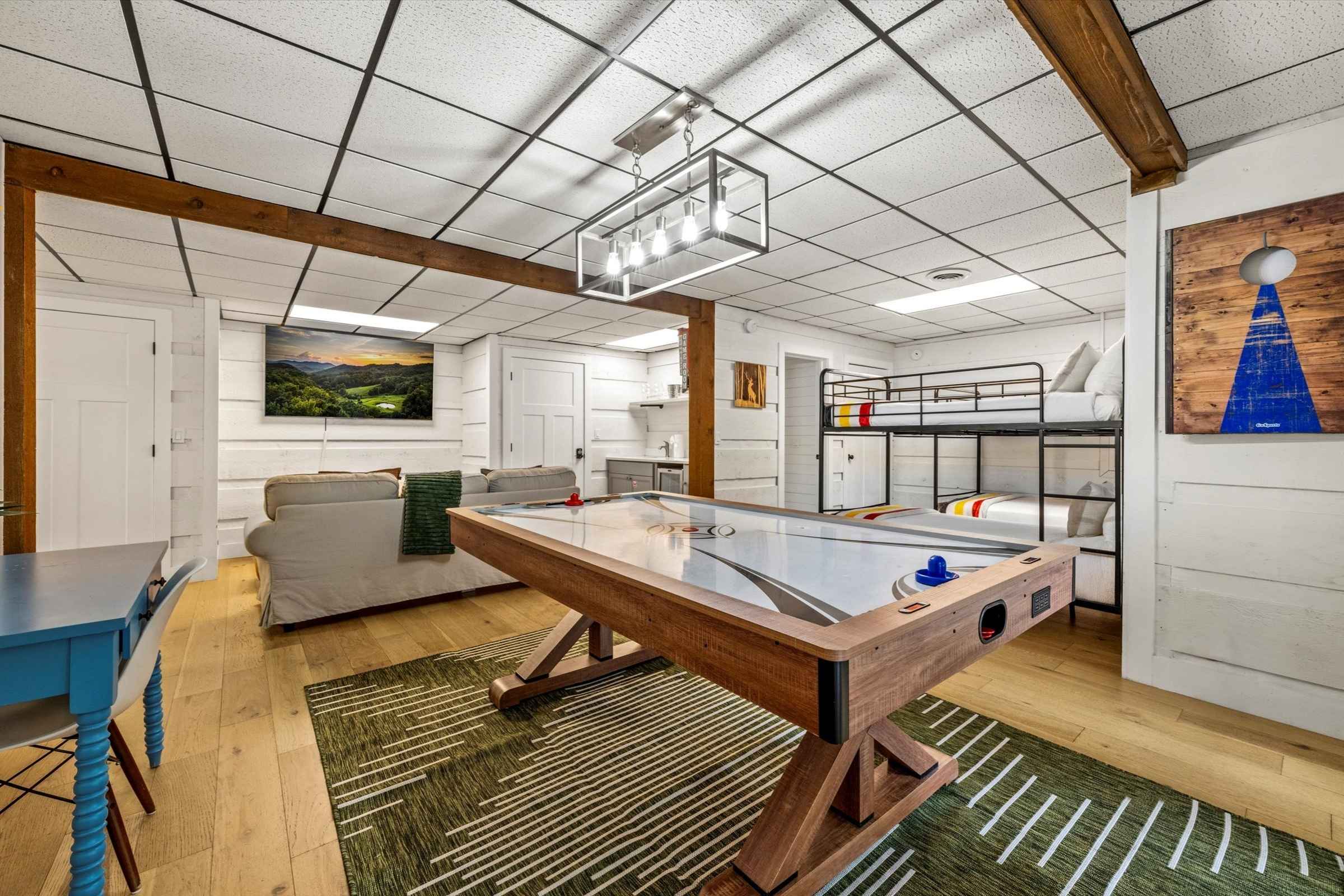 Grand Ole Mountain House 6