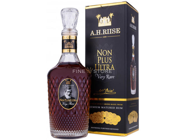 A.H.Riise Non Plus Ultra Very Rare 0.7L