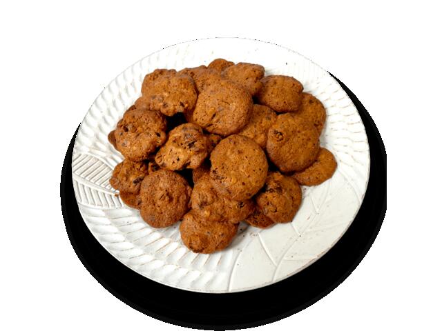 Biscuiti cu ciocolata si nuci