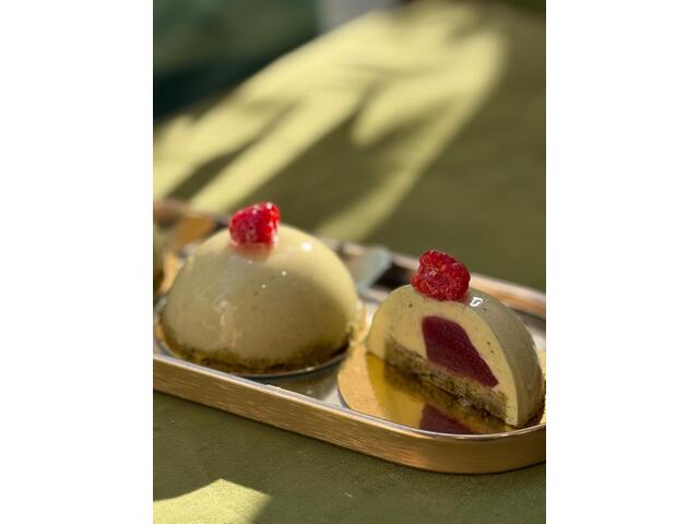 Pistachio cu matcha si zmeura 135g