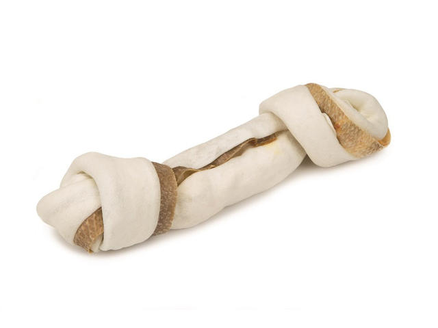 Recompensa pentru caini Beeztees os innodat cu somon