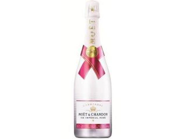 W Moet Chandon Ice Rose Imperial, Sampanie 0.75L, demisec