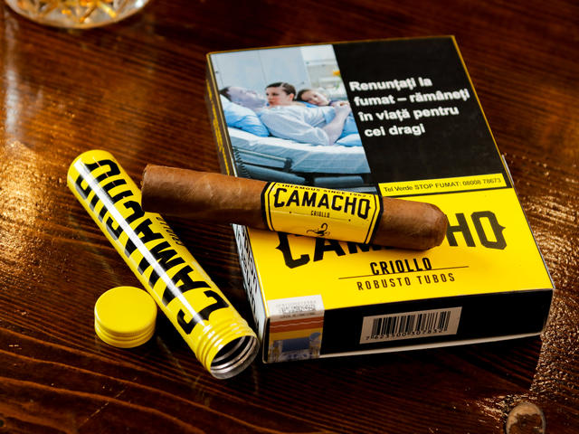 Trabucuri Camacho Criollo Robusto tub