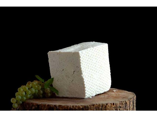 Branza  La Saramura Proaspata