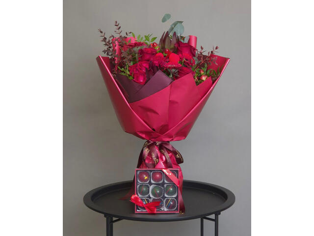 Pachet "Sweet Passion" - Buchet si praline