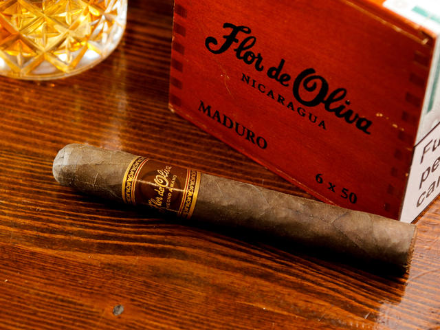 Trabucuri Flor de Oliva Maduro (Toro)