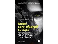 Femei care alearga cu lupii