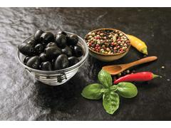 Masline negre fara samburi vrac Defne per 100g