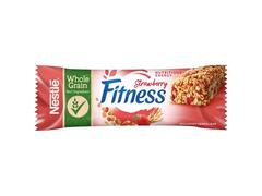 Nestle Fitness Strawberry Baton de cereale pentru mic dejun 22.5g