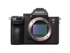 Aparat foto Mirrorless Sony Alpha A7III, 24.2 MP, Full-Frame, Body, E-Mount, 4K HDR, 4D Focus, Wi-Fi, NFC, ISO 100-51200, Negru