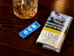 Tutun rulat Bali White Halfzware ( 40 G ) + foite