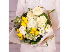 Buchet cu lalele si matthiola