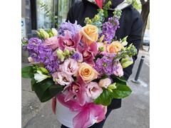 Aranjament floral elegant