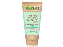 Crema BB de zi Garnier Skin Naturals Hyaluronic Aloe, ten mixt si gras, nuanta deschisa, 50 ml