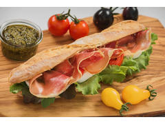 Panini cu Prosciutto si Mozzarella, 200 gr