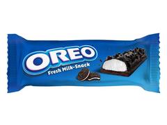 Oreo Fresh Milk Snack baton cu lapte si glazura cacao si bucatele de biscuiti 30 g