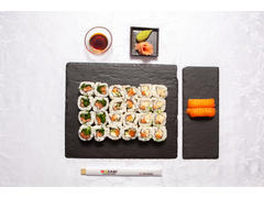 MIX SALMON ROLL 24+2 680 g