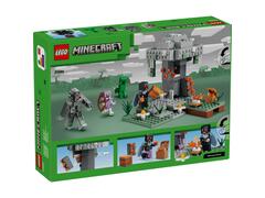 LEGO® Minecraft - Gradina Palida (21586)