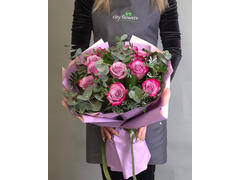 Buchet 11 trandafiri mov