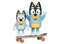 Set 2 figurine Bluey, cu skateboard