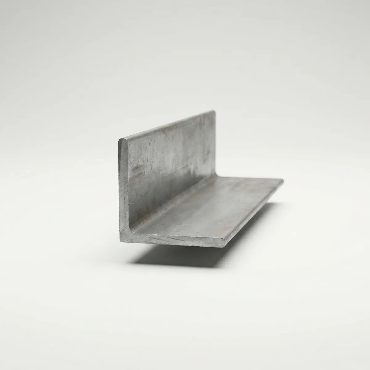 Po‘lat burchak 15XСНД