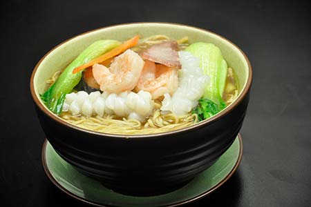  Noodle Soup with Mixed Meat & Seafood