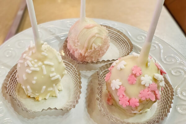 Le Petit Gourmet Artisan Cake Pops from Le Fournil French Bakery in Seattle