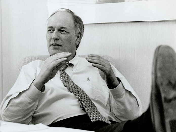 phil lind net worth - Ilustrasi 3