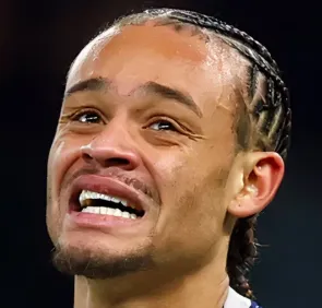 Xavi Simmons Crying 3